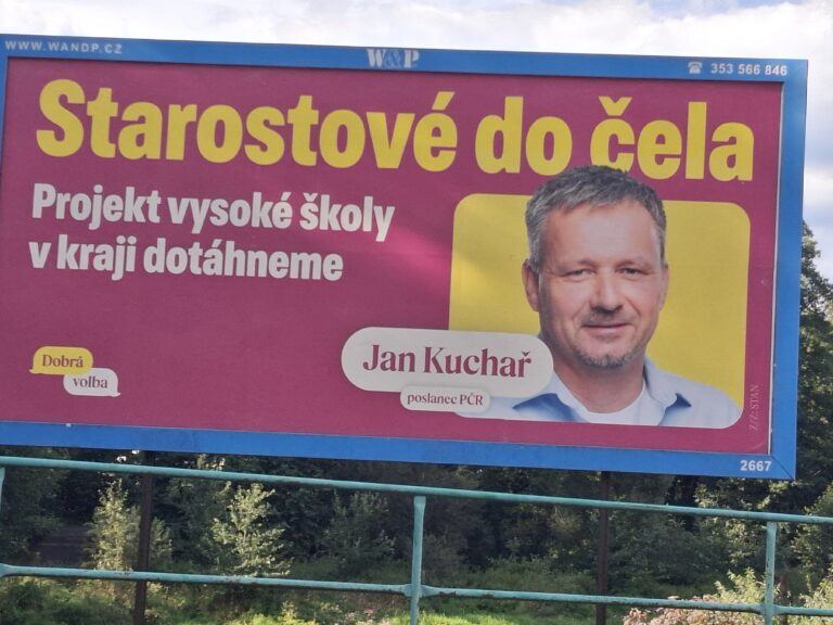 Politický billboard STAN a naše apolitičnost